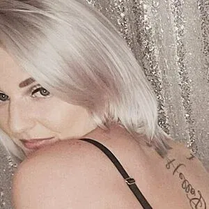 carlyleann4 / carlyleann44 Onlyfans Photo Gallery 