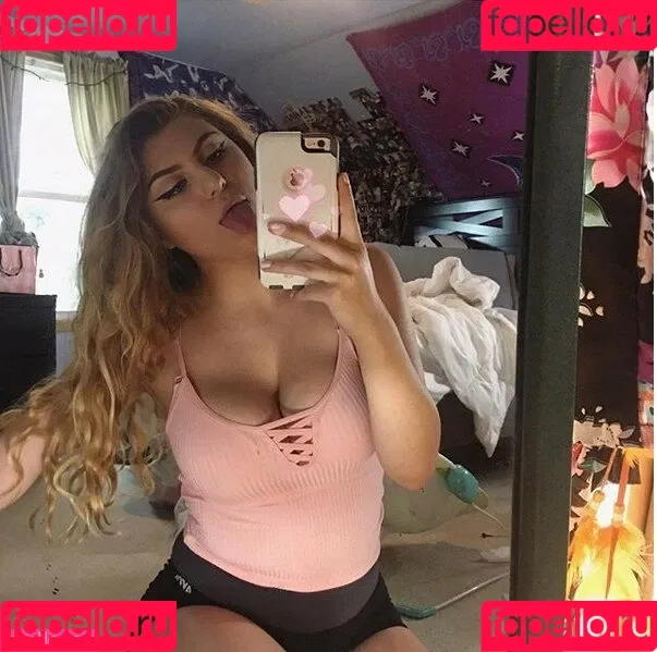 Honeyybabyydk / fraidybaby Onlyfans Photo Gallery 