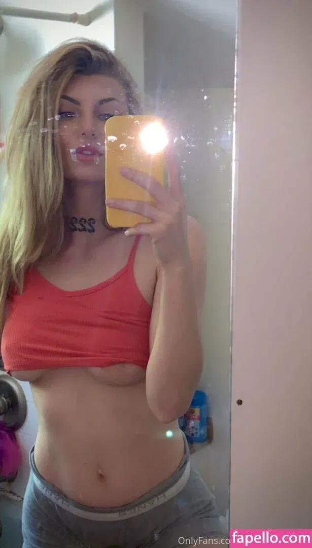 Honeyybabyydk / fraidybaby Onlyfans Photo Gallery 