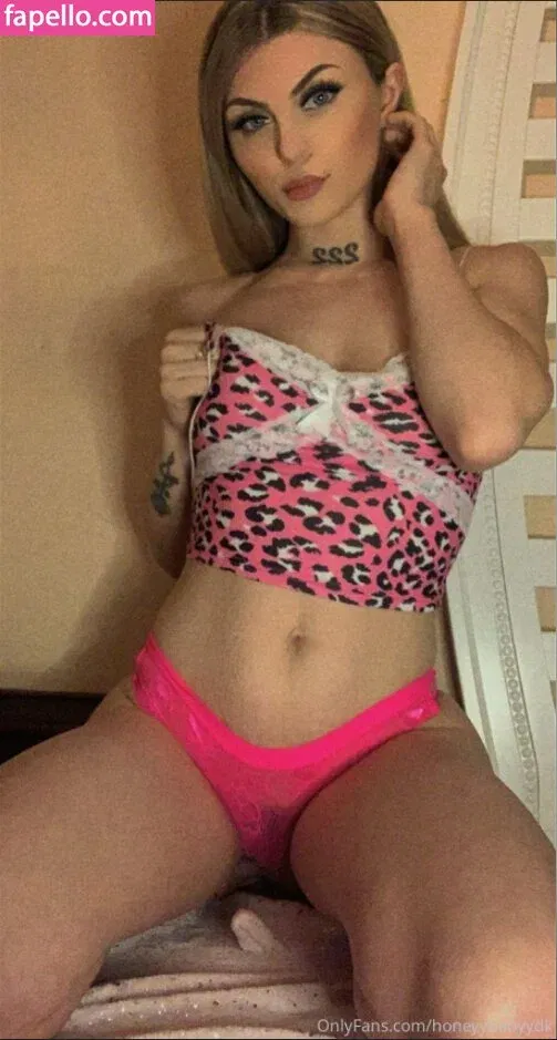 Honeyybabyydk / fraidybaby Onlyfans Photo Gallery 