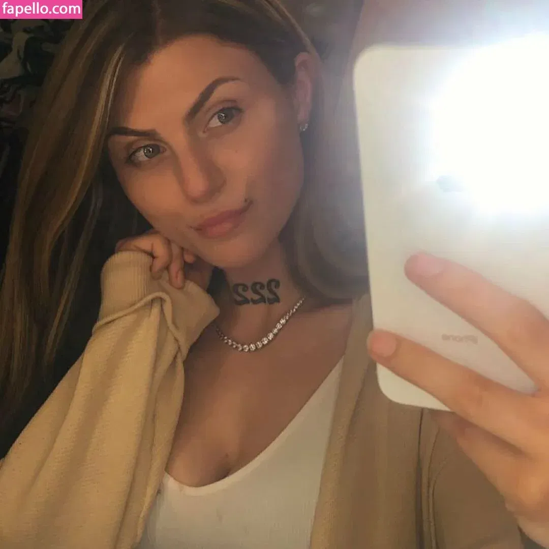 Honeyybabyydk / fraidybaby Onlyfans Photo Gallery 