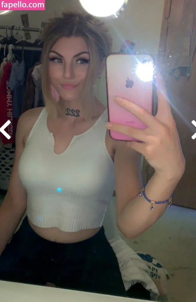 Honeyybabyydk / fraidybaby Onlyfans Photo Gallery 