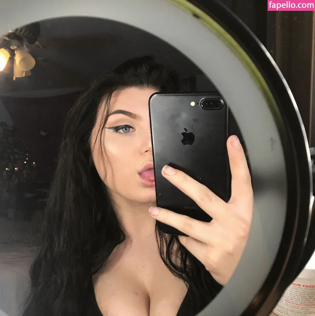 Honeyybabyydk / fraidybaby Onlyfans Photo Gallery 