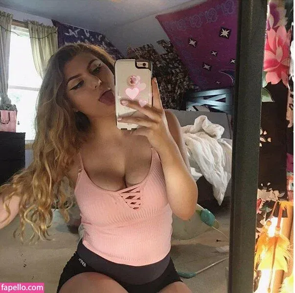 Honeyybabyydk / fraidybaby Onlyfans Photo Gallery 