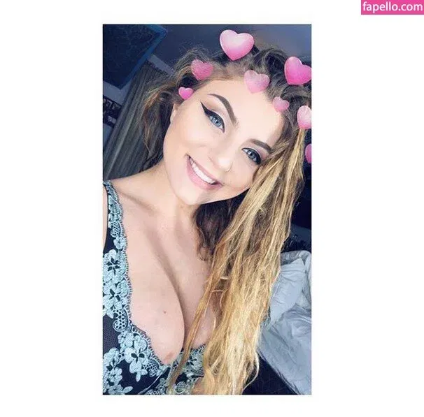 Honeyybabyydk / fraidybaby Onlyfans Photo Gallery 