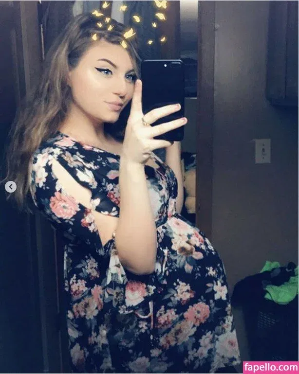 Honeyybabyydk / fraidybaby Onlyfans Photo Gallery 