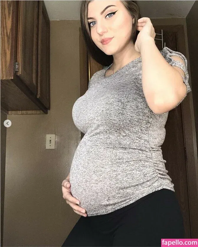 Honeyybabyydk / fraidybaby Onlyfans Photo Gallery 