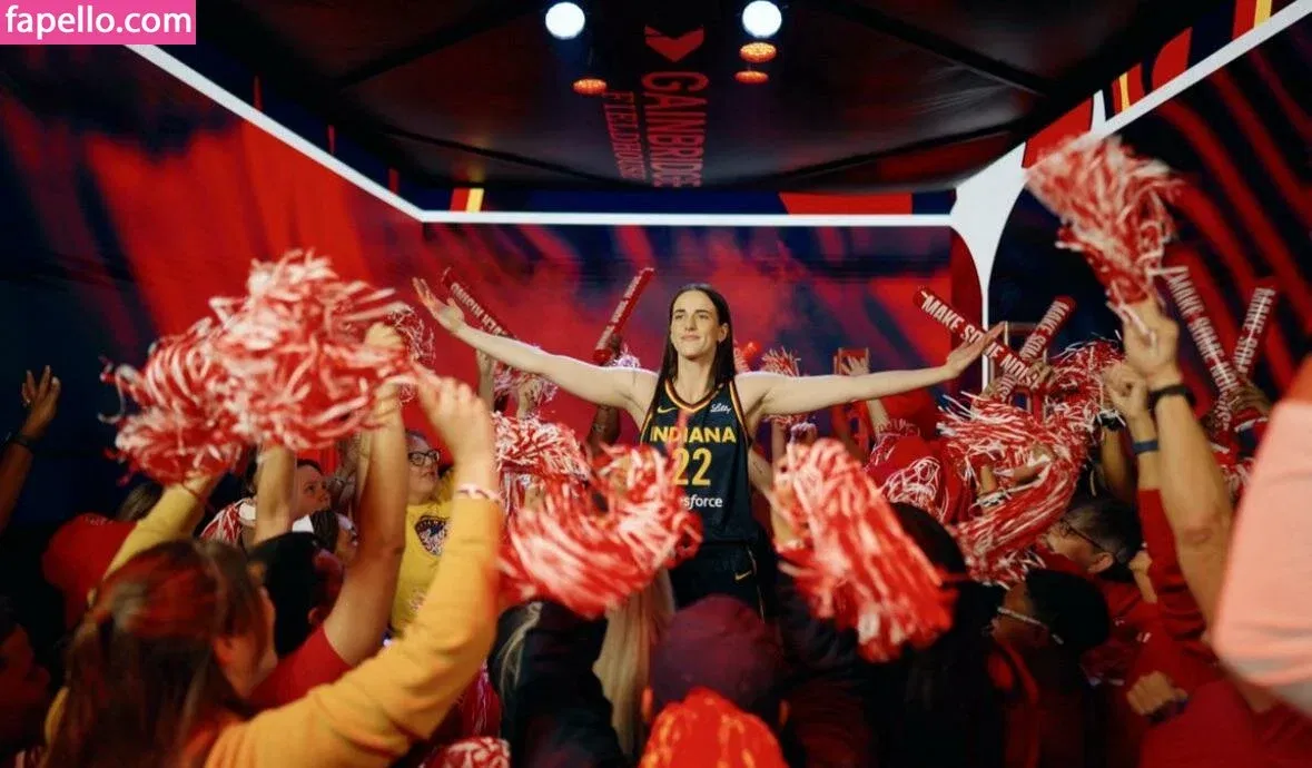 caitlinclark22 / heluvstikax Onlyfans Photo Gallery 