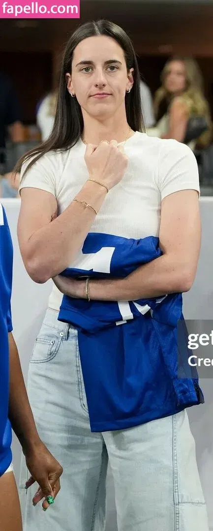 caitlinclark22 / heluvstikax Onlyfans Photo Gallery 