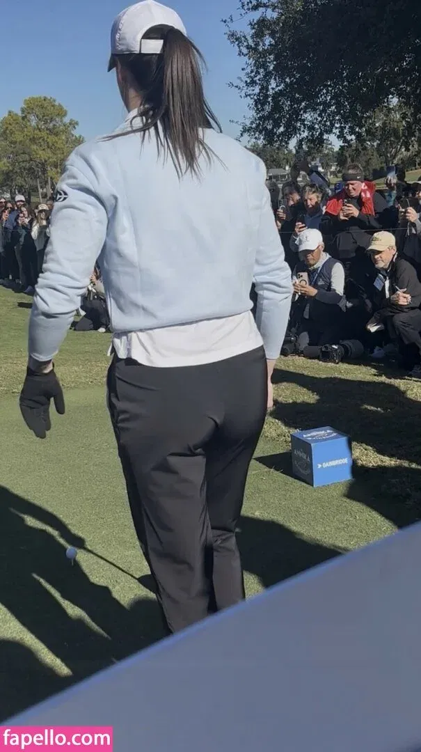 caitlinclark22 / heluvstikax Onlyfans Photo Gallery 