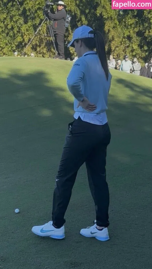 caitlinclark22 / heluvstikax Onlyfans Photo Gallery 