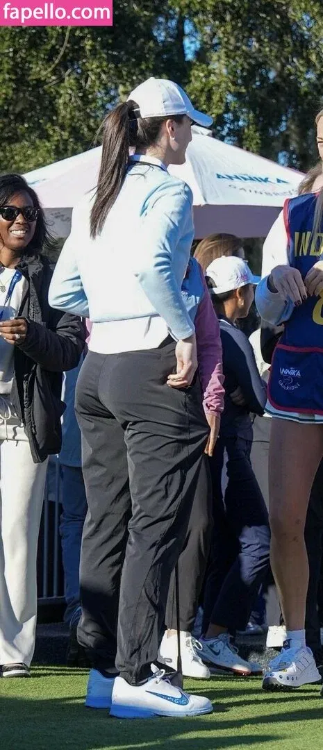 caitlinclark22 / heluvstikax Onlyfans Photo Gallery 