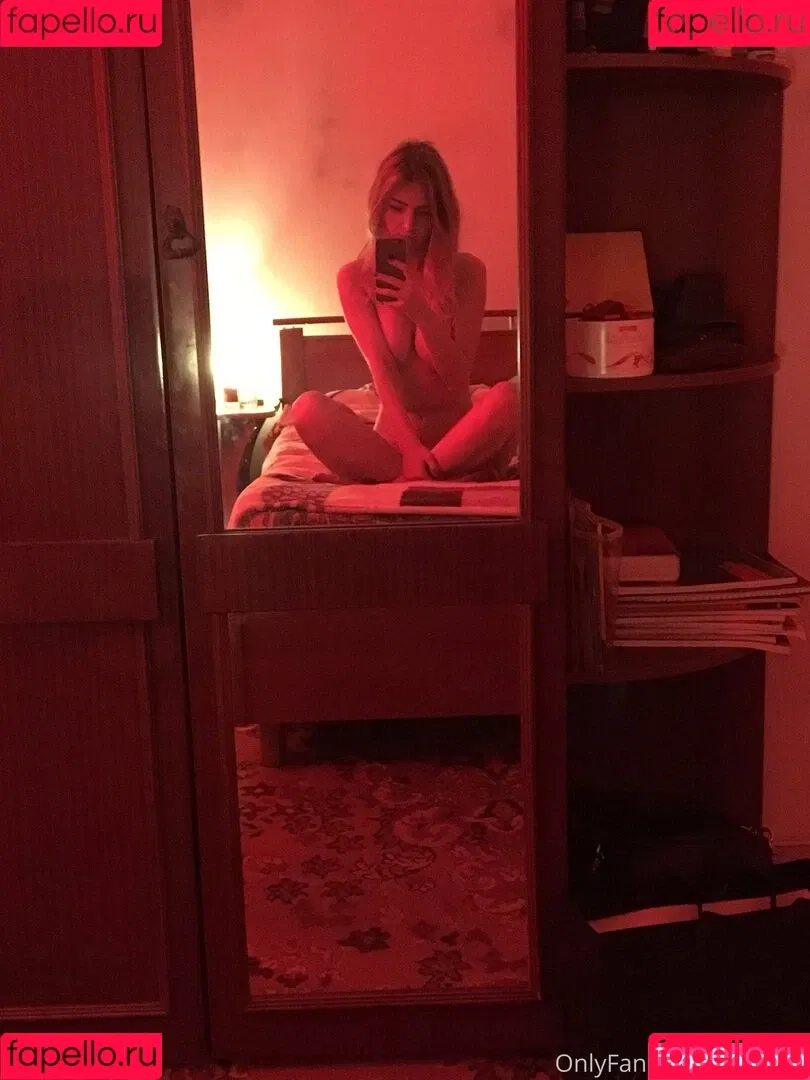 Eva Elfie / EvaElfie / theevaelfie Onlyfans Photo Gallery 