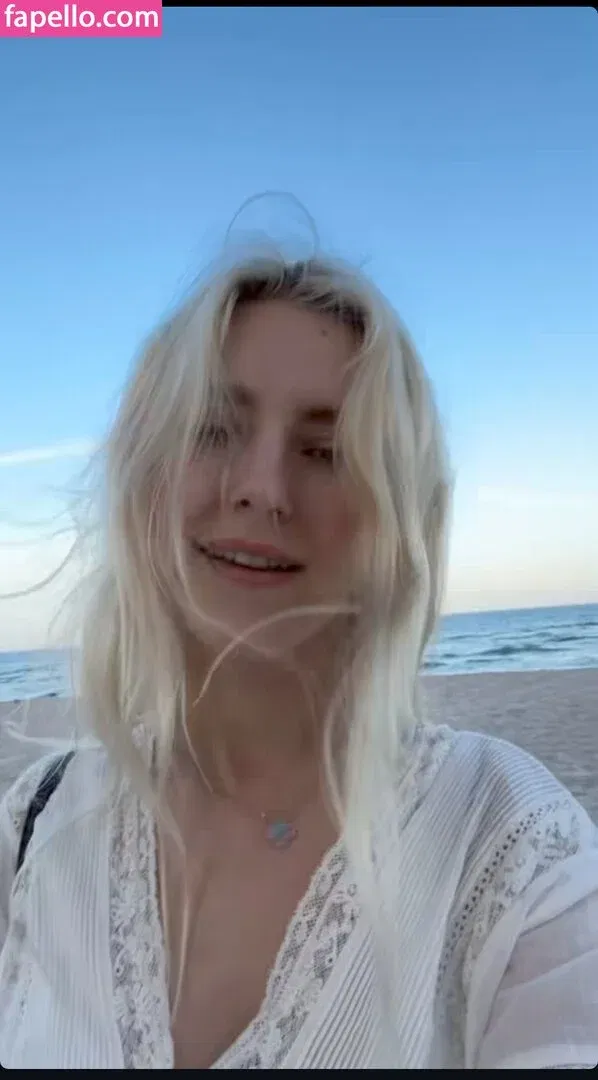 Eva Elfie / EvaElfie / theevaelfie Onlyfans Photo Gallery 