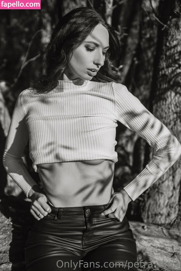 petra_dma / petrademova Onlyfans Photo Gallery 