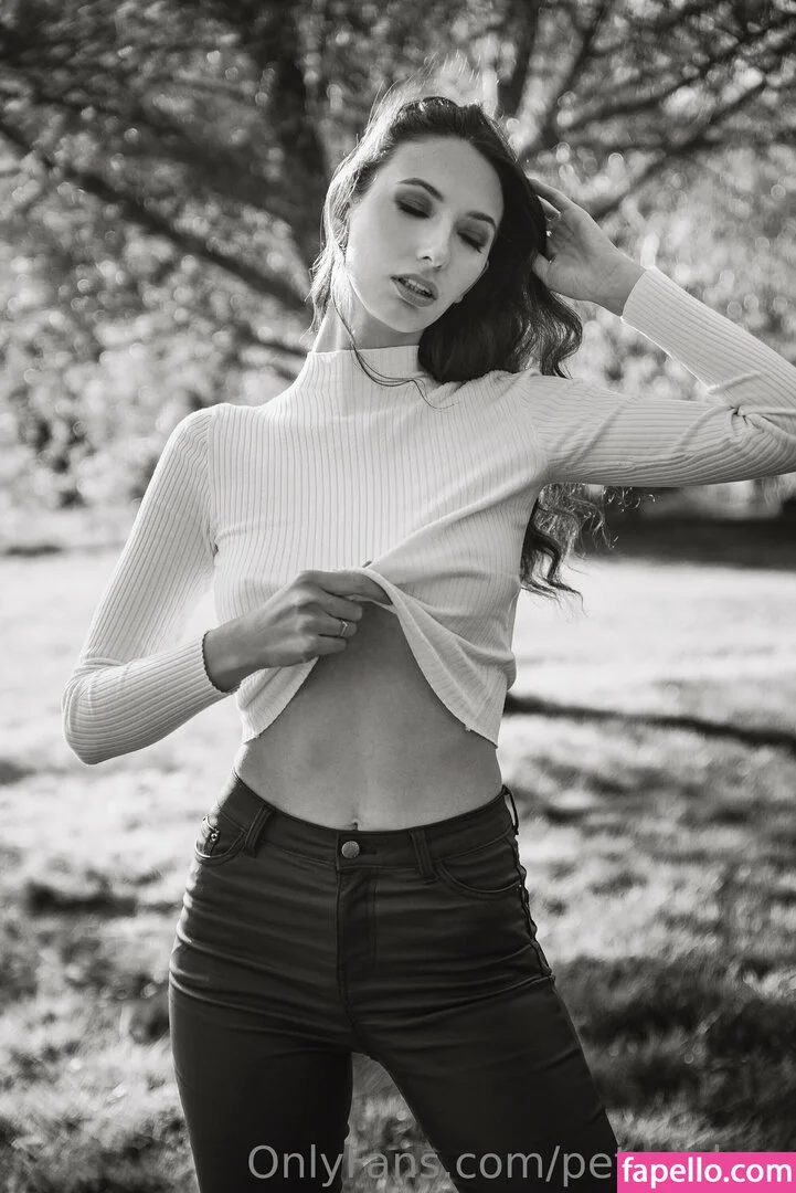 petra_dma / petrademova Onlyfans Photo Gallery 