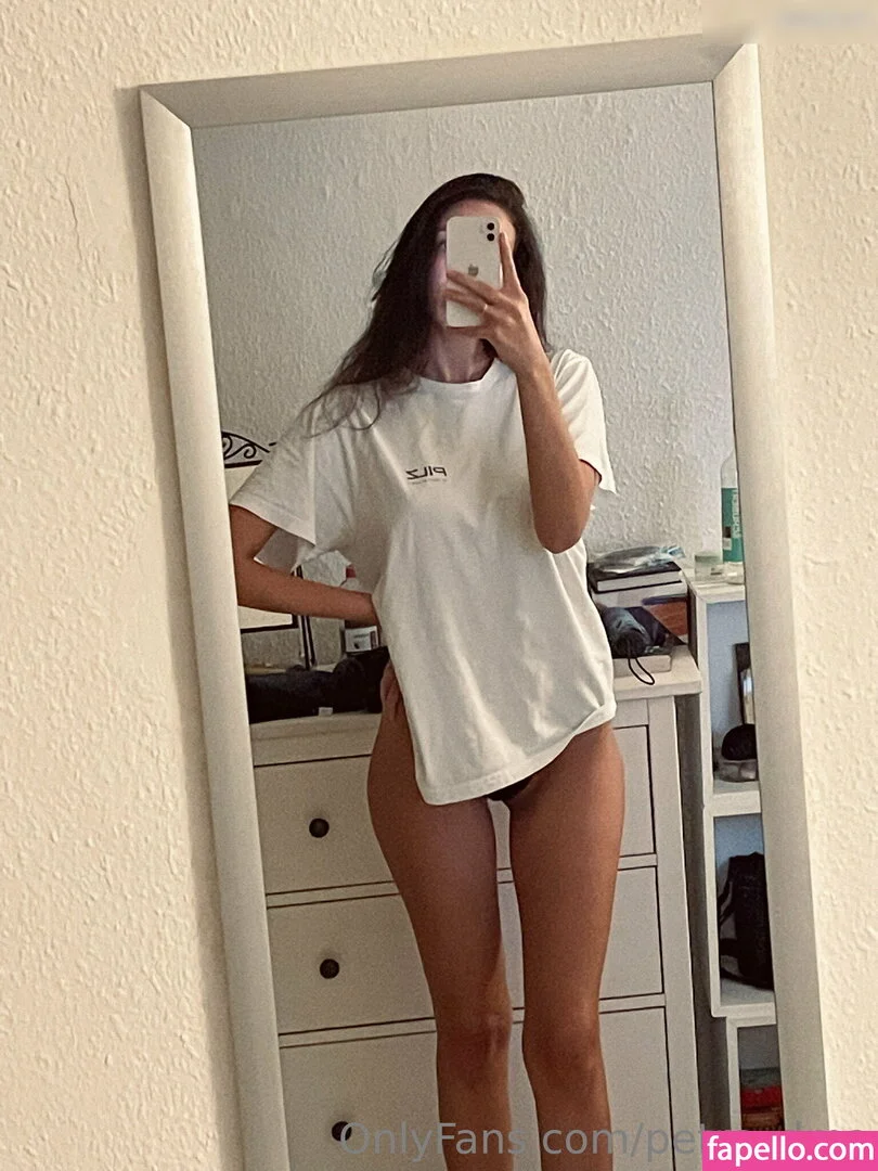 petra_dma / petrademova Onlyfans Photo Gallery 