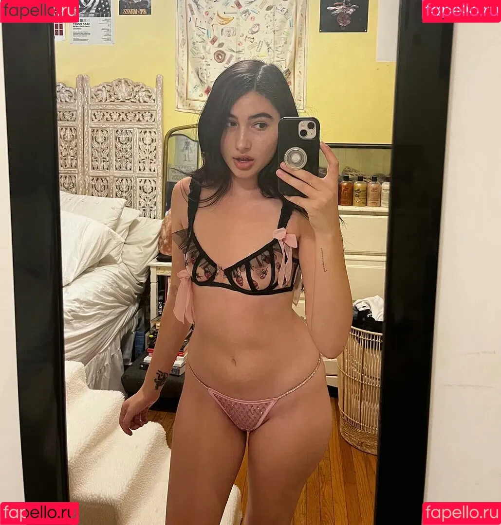 Delilah / Delilahraige / bugsanduggs Onlyfans Photo Gallery 
