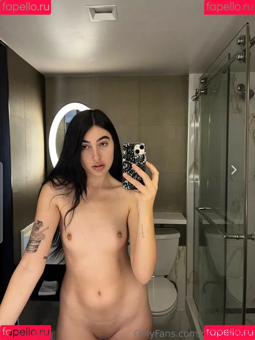Delilah / Delilahraige / bugsanduggs Onlyfans Photo Gallery 