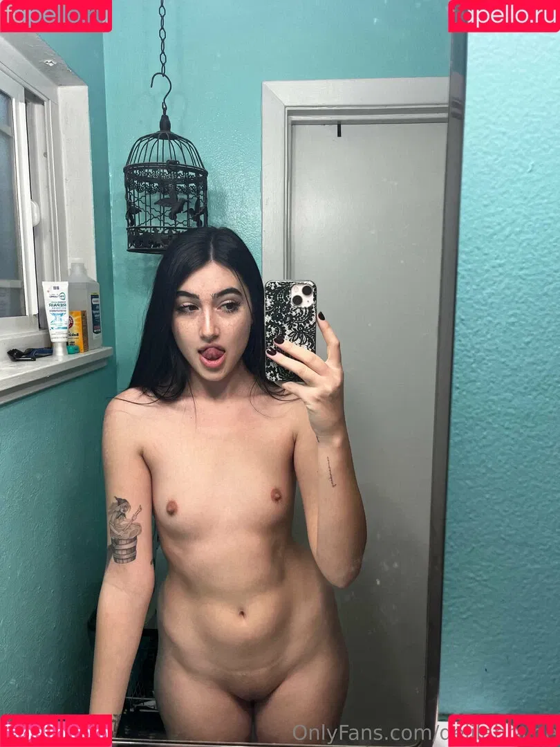 Delilah / Delilahraige / bugsanduggs Onlyfans Photo Gallery 