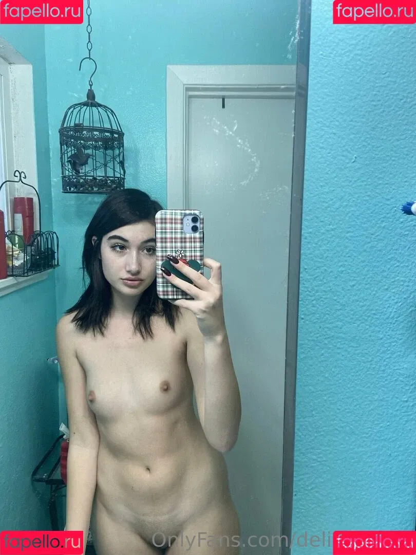 Delilah / Delilahraige / bugsanduggs Onlyfans Photo Gallery 