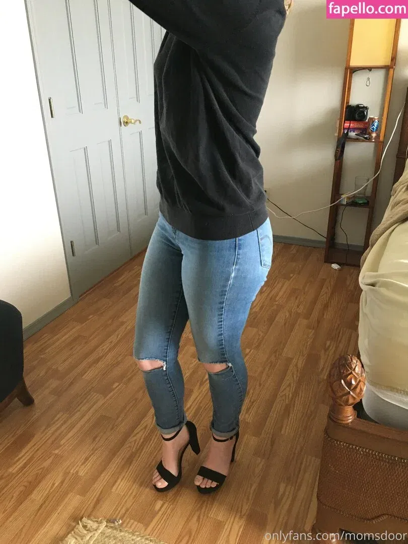 jamerssss / momsdoor Onlyfans Photo Gallery 