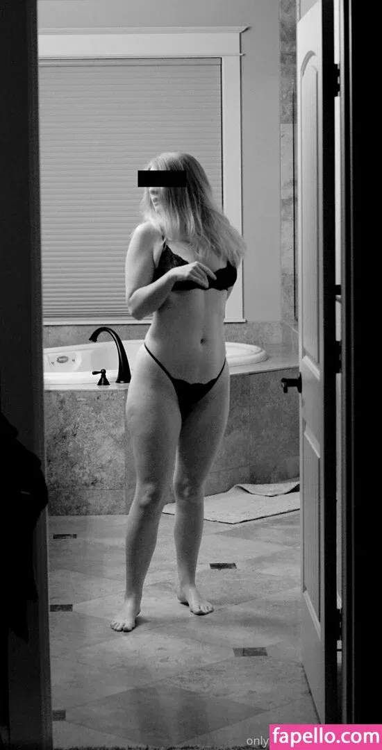 jamerssss / momsdoor Onlyfans Photo Gallery 