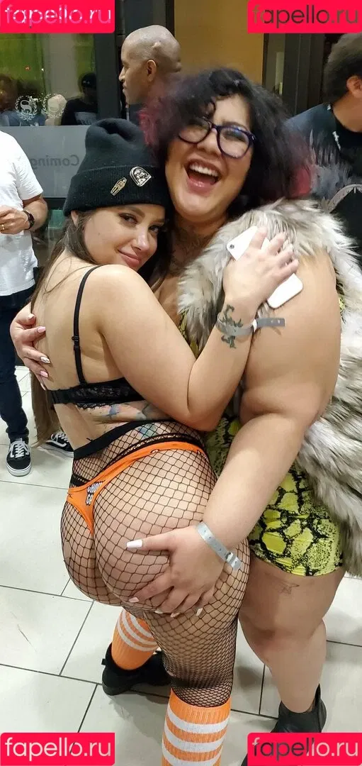 Gia Paige / giapaige / giapaigex Onlyfans Photo Gallery 