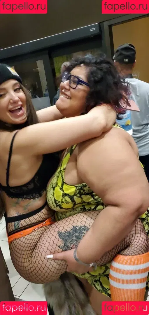 Gia Paige / giapaige / giapaigex Onlyfans Photo Gallery 
