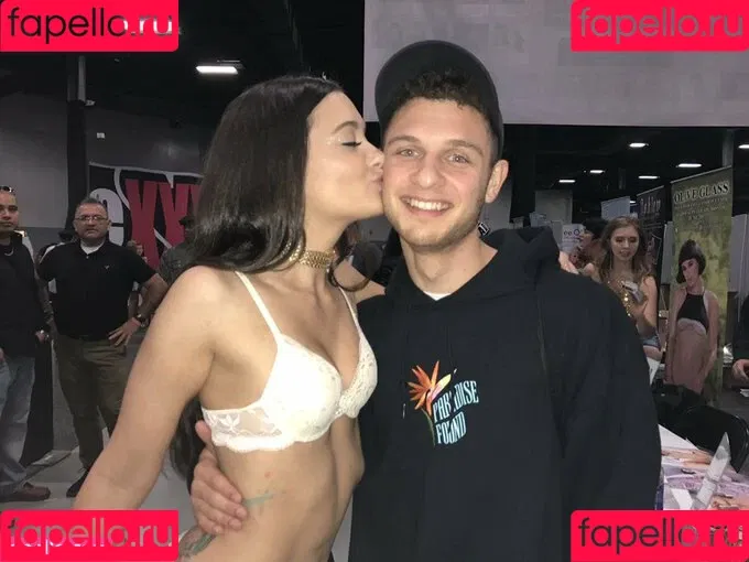 Gia Paige / giapaige / giapaigex Onlyfans Photo Gallery 
