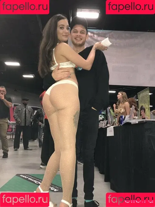 Gia Paige / giapaige / giapaigex Onlyfans Photo Gallery 