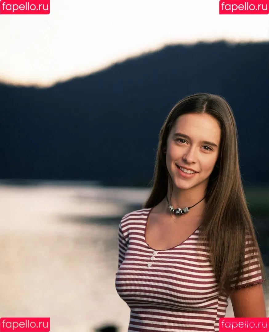 Jennifer Love Hewitt / jenniferlovehewitt Onlyfans Photo Gallery 