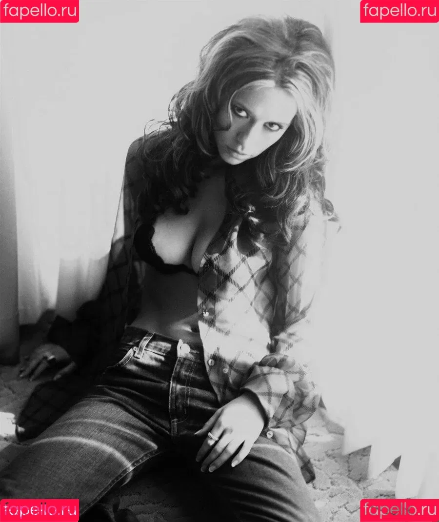 Jennifer Love Hewitt / jenniferlovehewitt Onlyfans Photo Gallery 