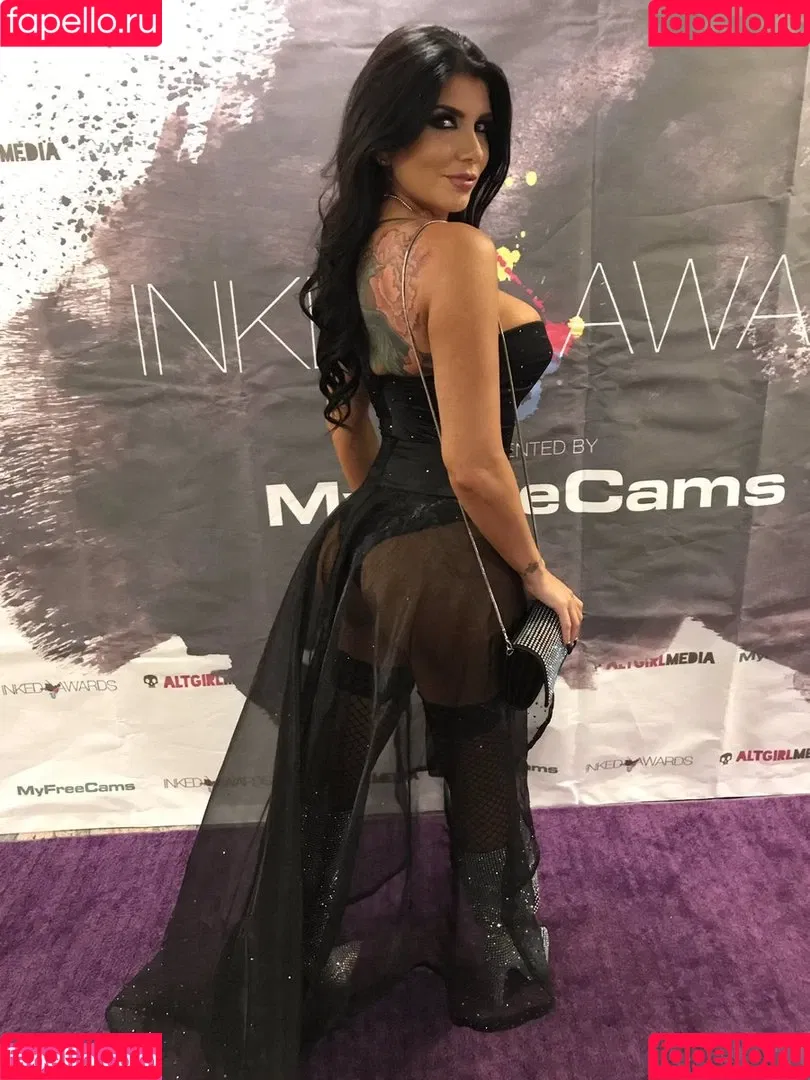 Romi Rain / romi_rain / romi_rain_6x Onlyfans Photo Gallery 