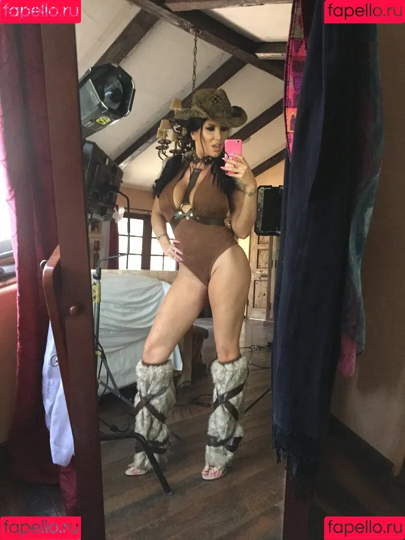 Romi Rain / romi_rain / romi_rain_6x Onlyfans Photo Gallery 