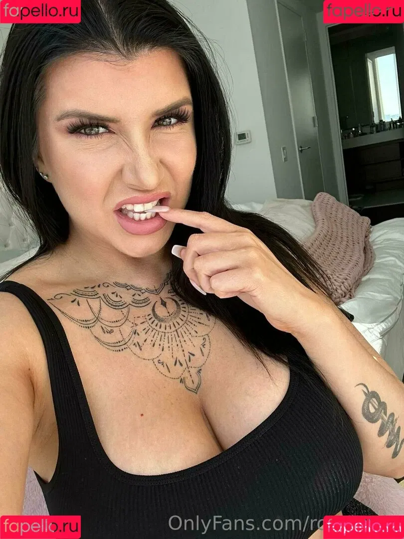Romi Rain / romi_rain / romi_rain_6x Onlyfans Photo Gallery 