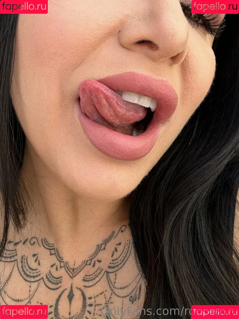Romi Rain / romi_rain / romi_rain_6x Onlyfans Photo Gallery 