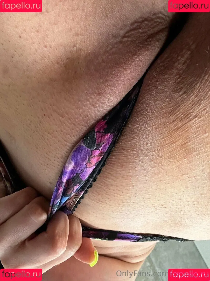 Romi Rain / romi_rain / romi_rain_6x Onlyfans Photo Gallery 