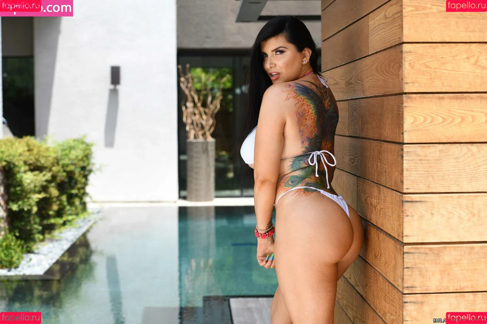 Romi Rain / romi_rain / romi_rain_6x Onlyfans Photo Gallery 
