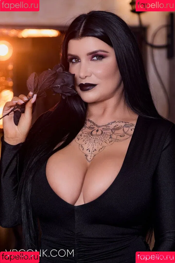 Romi Rain / romi_rain / romi_rain_6x Onlyfans Photo Gallery 