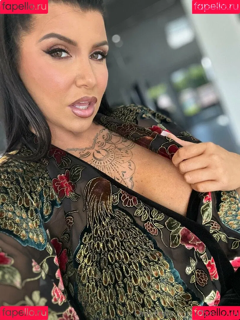 Romi Rain / romi_rain / romi_rain_6x Onlyfans Photo Gallery 