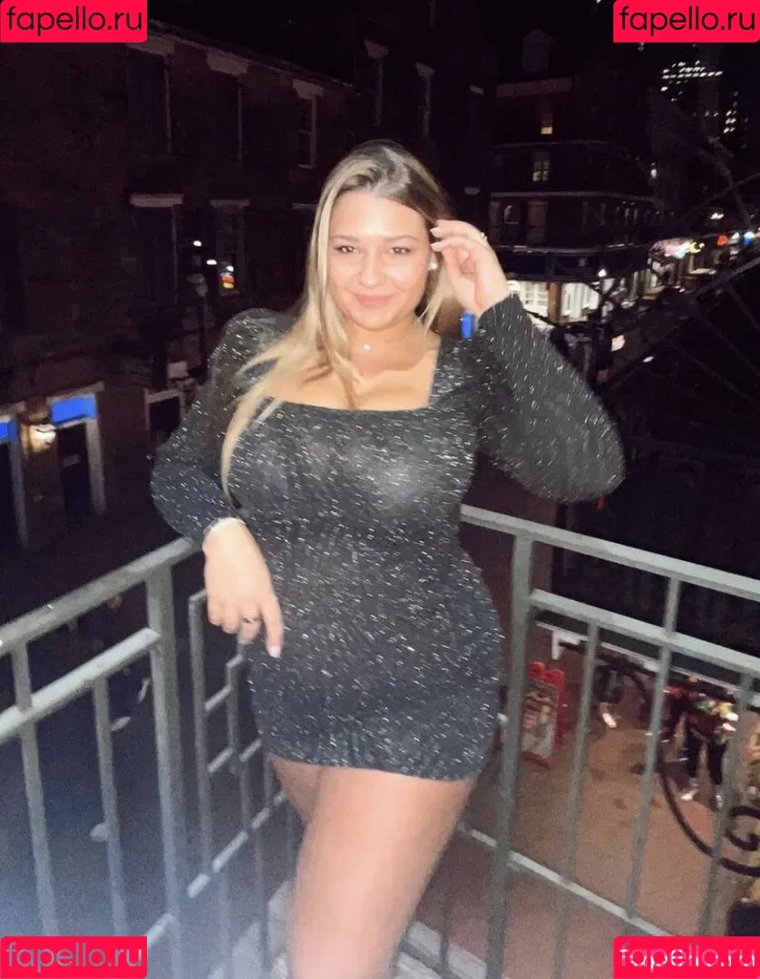 Grace H / grace-h / grace.grace.h Onlyfans Photo Gallery 