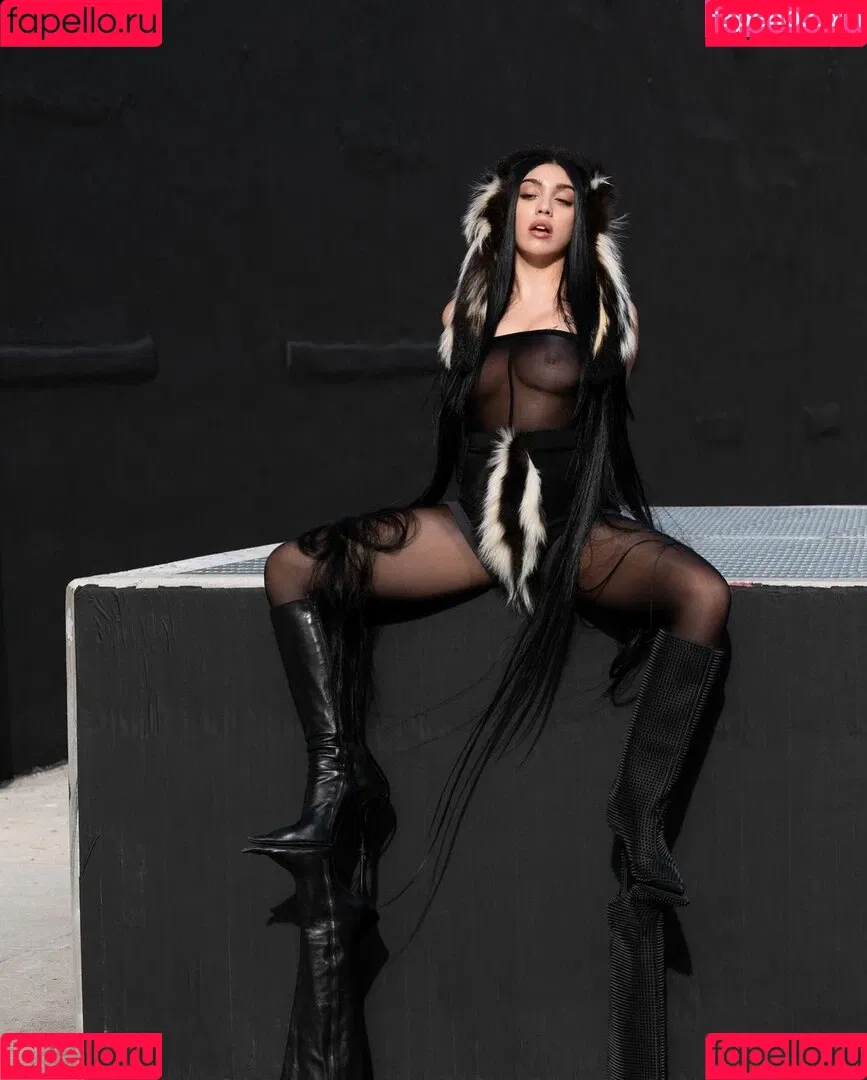 Lourdes Leon / lourdesleon Onlyfans Photo Gallery 