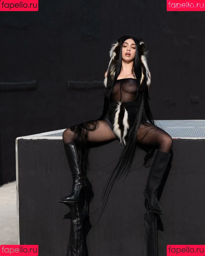 Lourdes Leon / lourdesleon Onlyfans Photo Gallery 