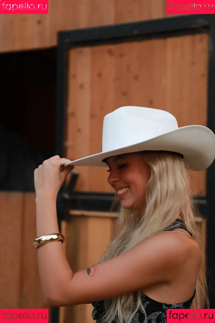 Haliey Welch / hay_welch Onlyfans Photo Gallery 