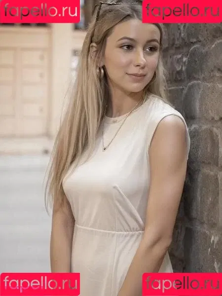 Haliey Welch / hay_welch Onlyfans Photo Gallery 