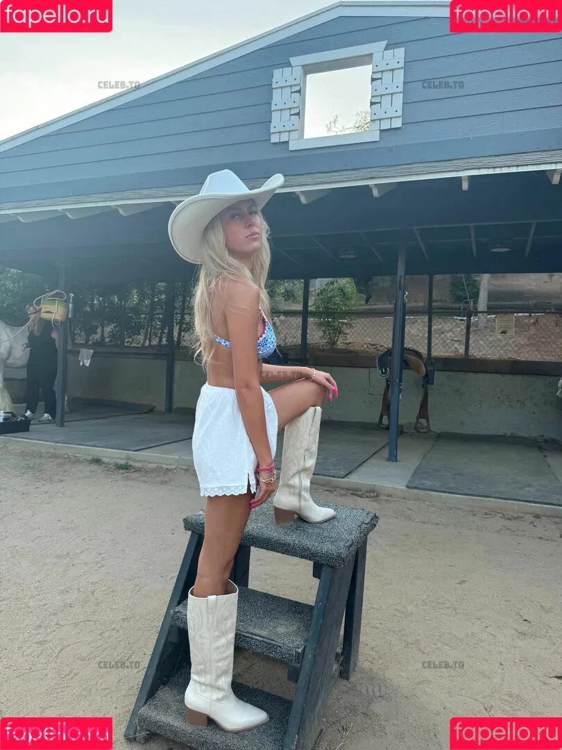 Haliey Welch / hay_welch Onlyfans Photo Gallery 