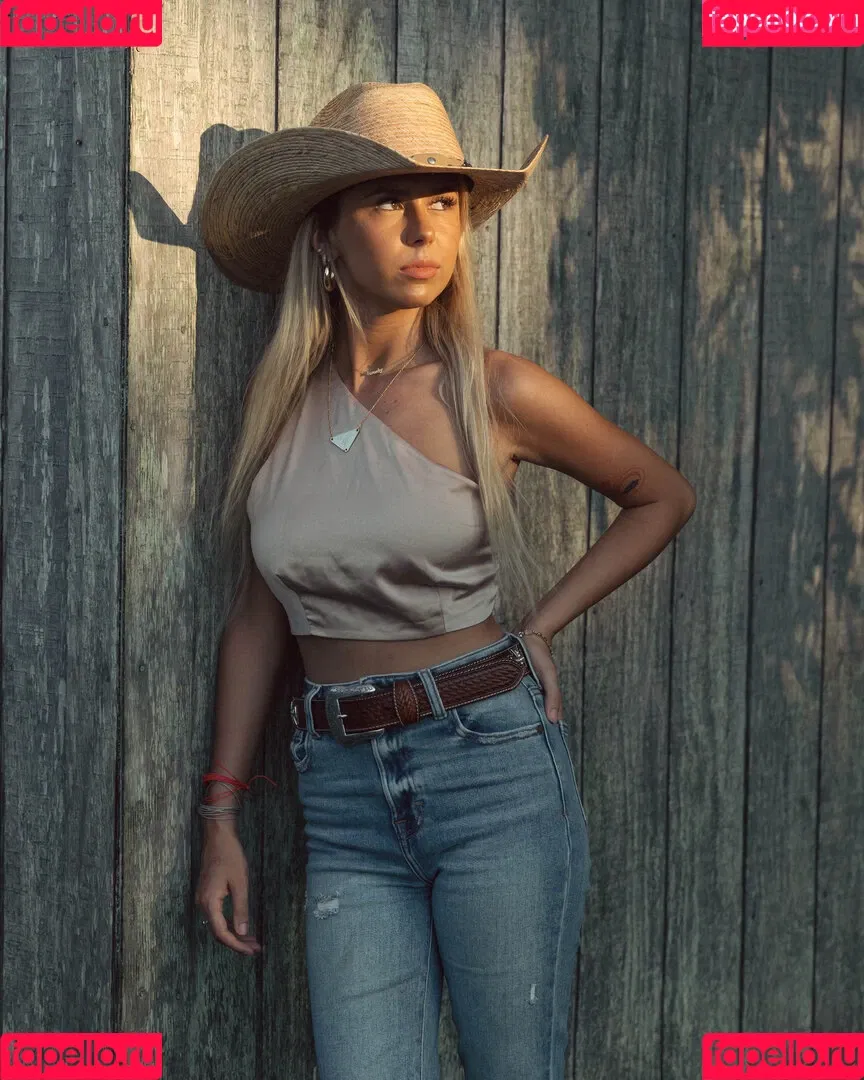 Haliey Welch / hay_welch Onlyfans Photo Gallery 