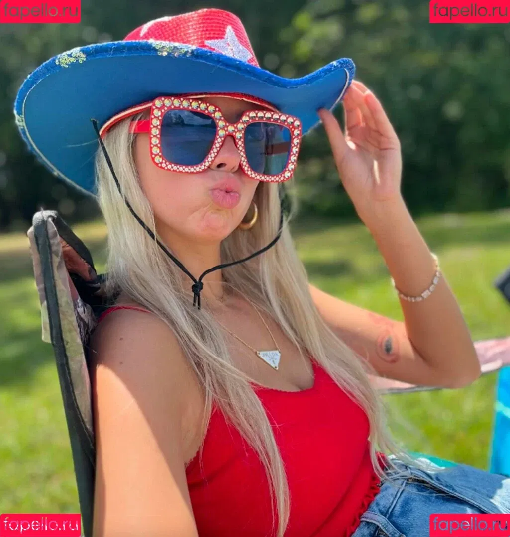 Haliey Welch / hay_welch Onlyfans Photo Gallery 