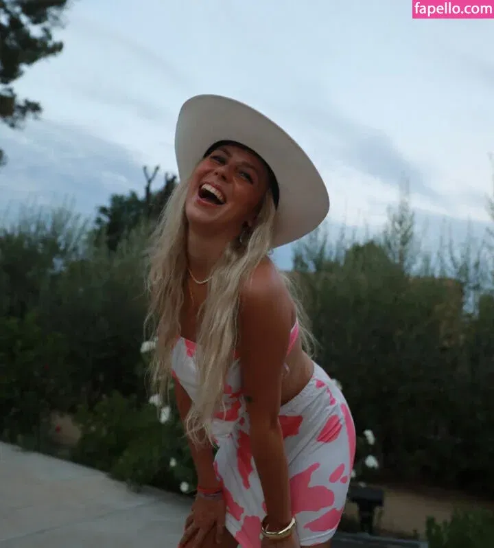 Haliey Welch / hay_welch Onlyfans Photo Gallery 